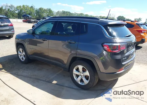 2020 Jeep Compass Latitude 4X4 z USA, uszkodzony, nr VIN 3C4NJDBB0LT163828